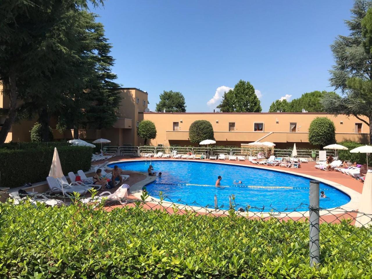 Italianflat - Peschiera In Vacanza Peschiera del Garda Buitenkant foto